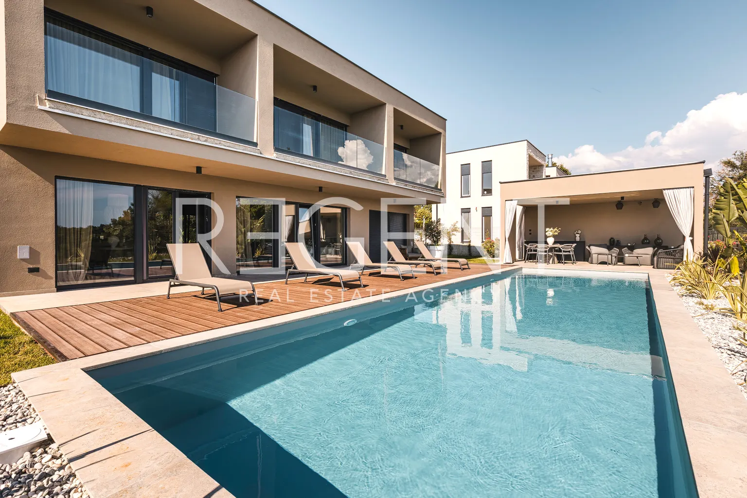 Istra, Vabriga – Moderna vila s bazenom u blizini mora