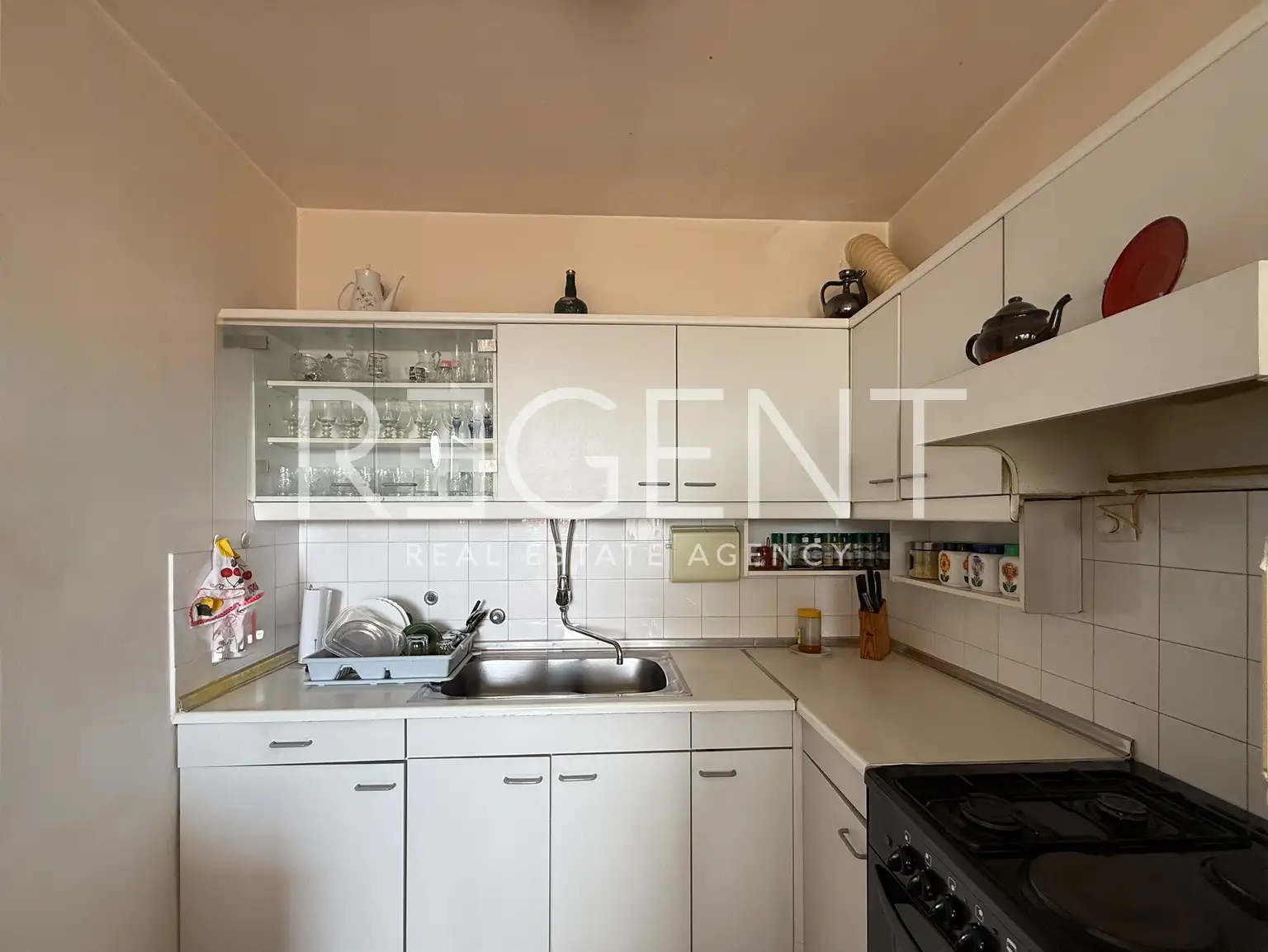 Split, Spinut - Dvosoban stan s loggiom u centru grada