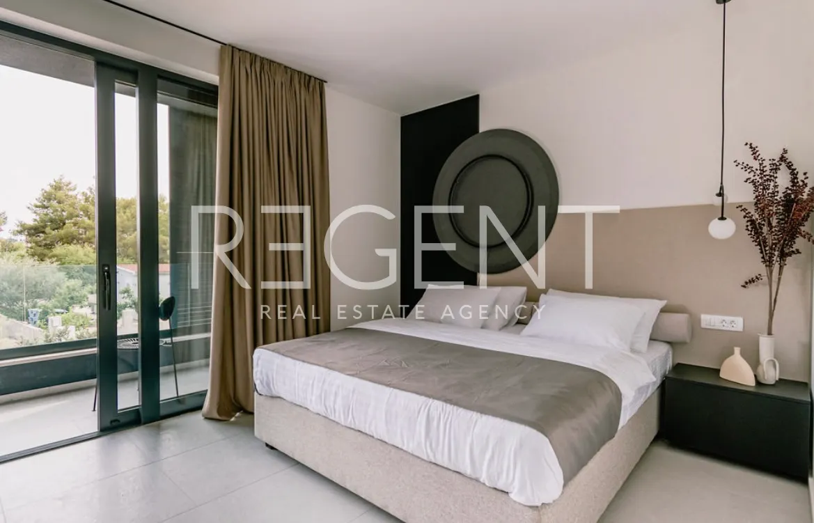 Šibenik, Vodice - Moderní vila, novostavba 200 m2