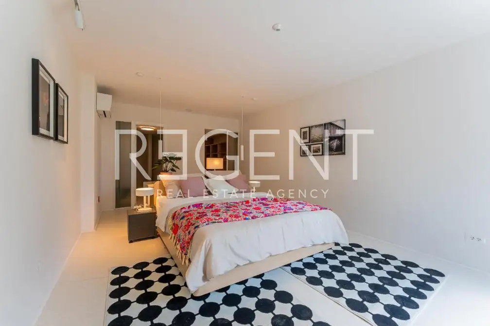 Zagreb, Šestine – Moderna obiteljska vila s bazenom