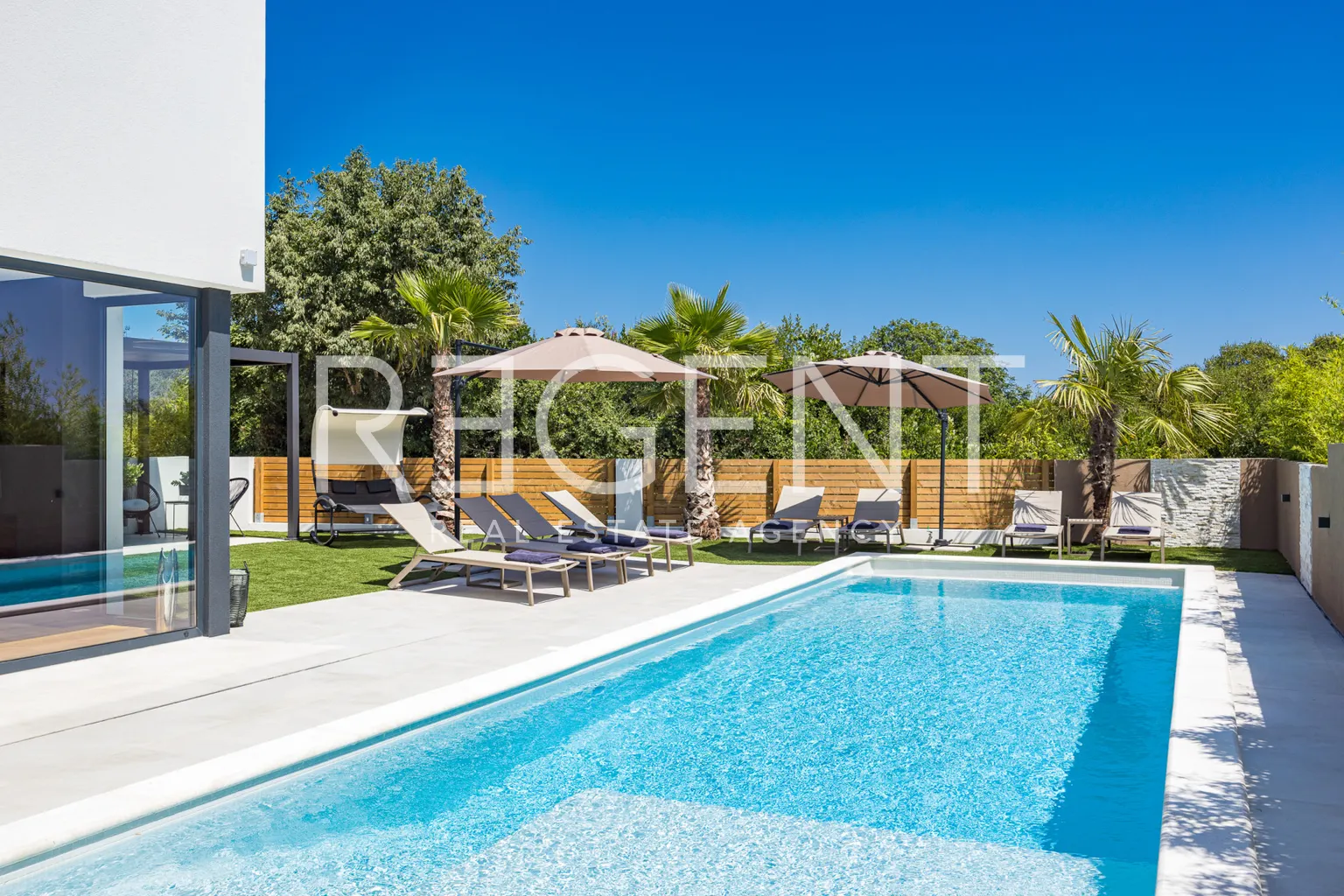 Istrie, Medulin - Nádherná moderní vila 220 m2