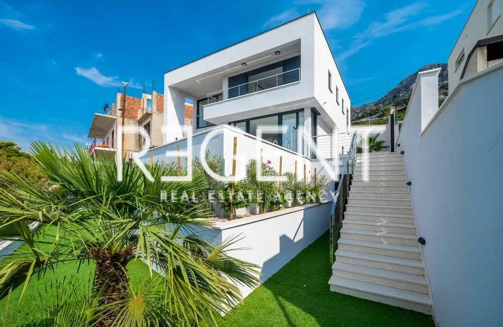Makarska, Brela - Luksuzna vila s pogledom na more 268 m2