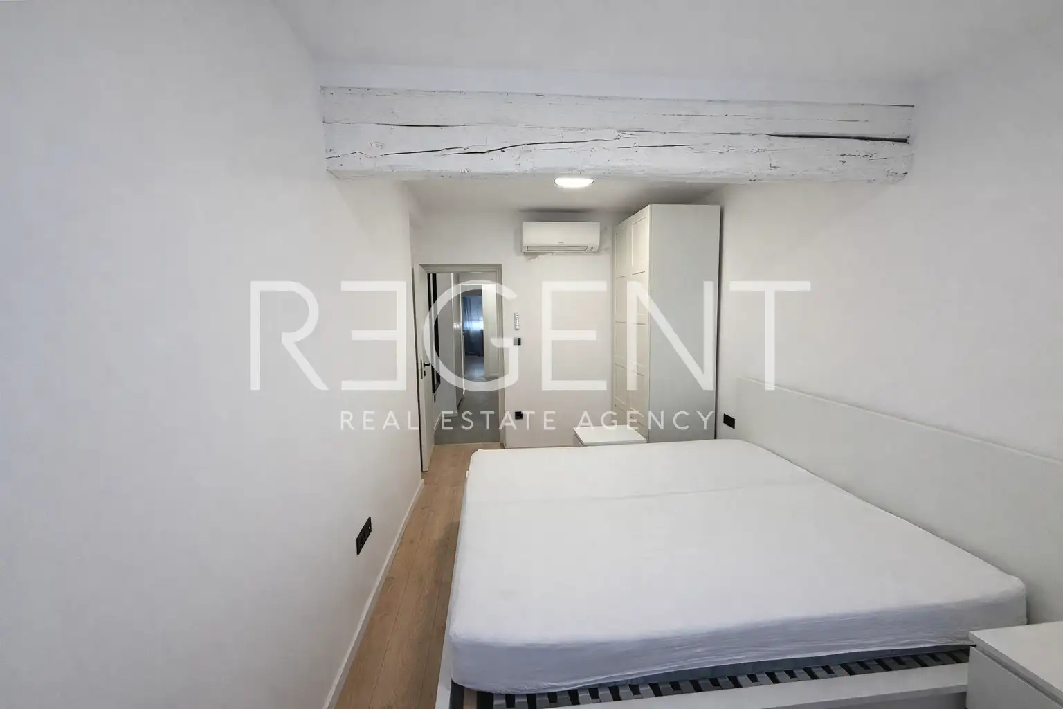 Zagreb, Centar - Trosoban renoviran stan za najam s parkingom