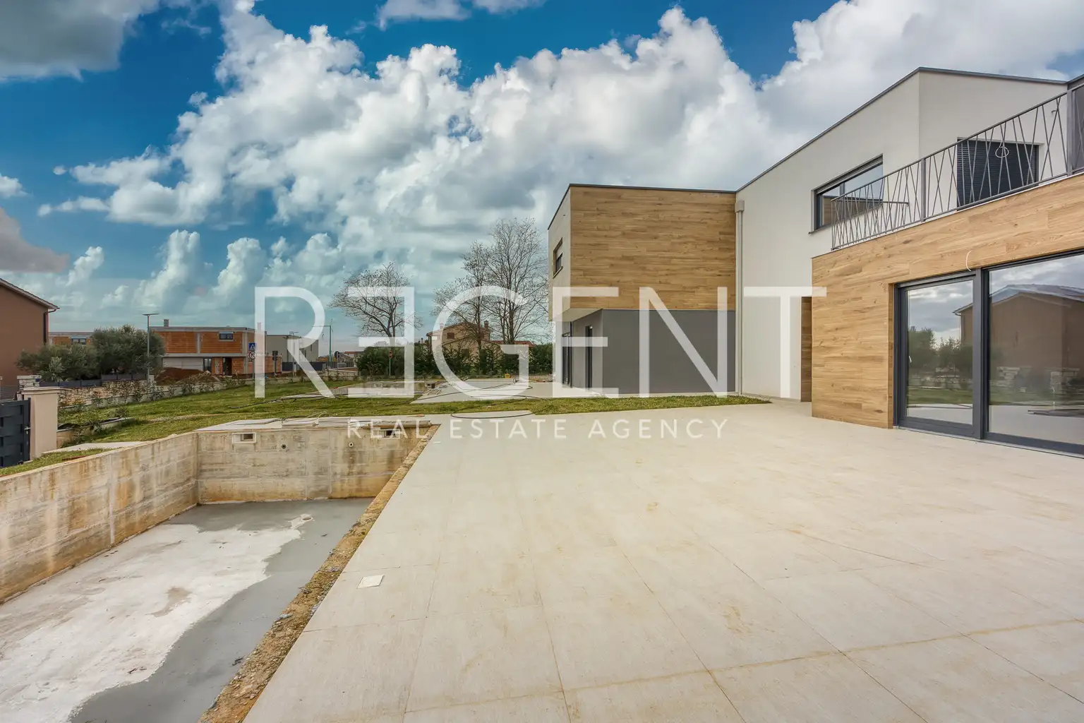 Kaštelir-Labinci - Dvojna kuća s bazenom i pogledom na more