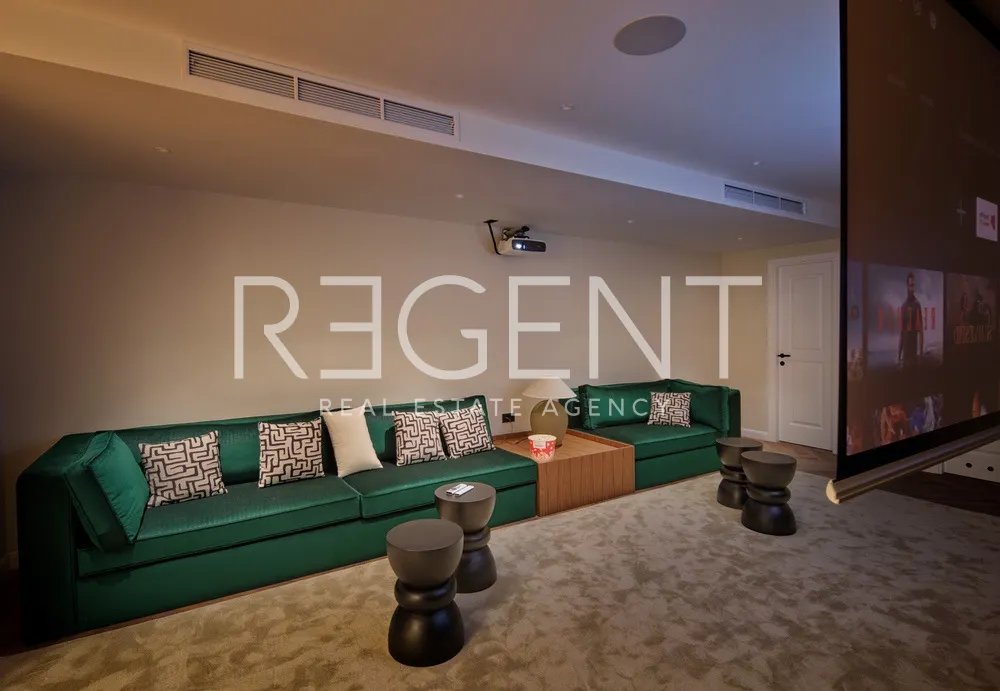 Trogir - Moderní vila s výhledem na moře 341 m2