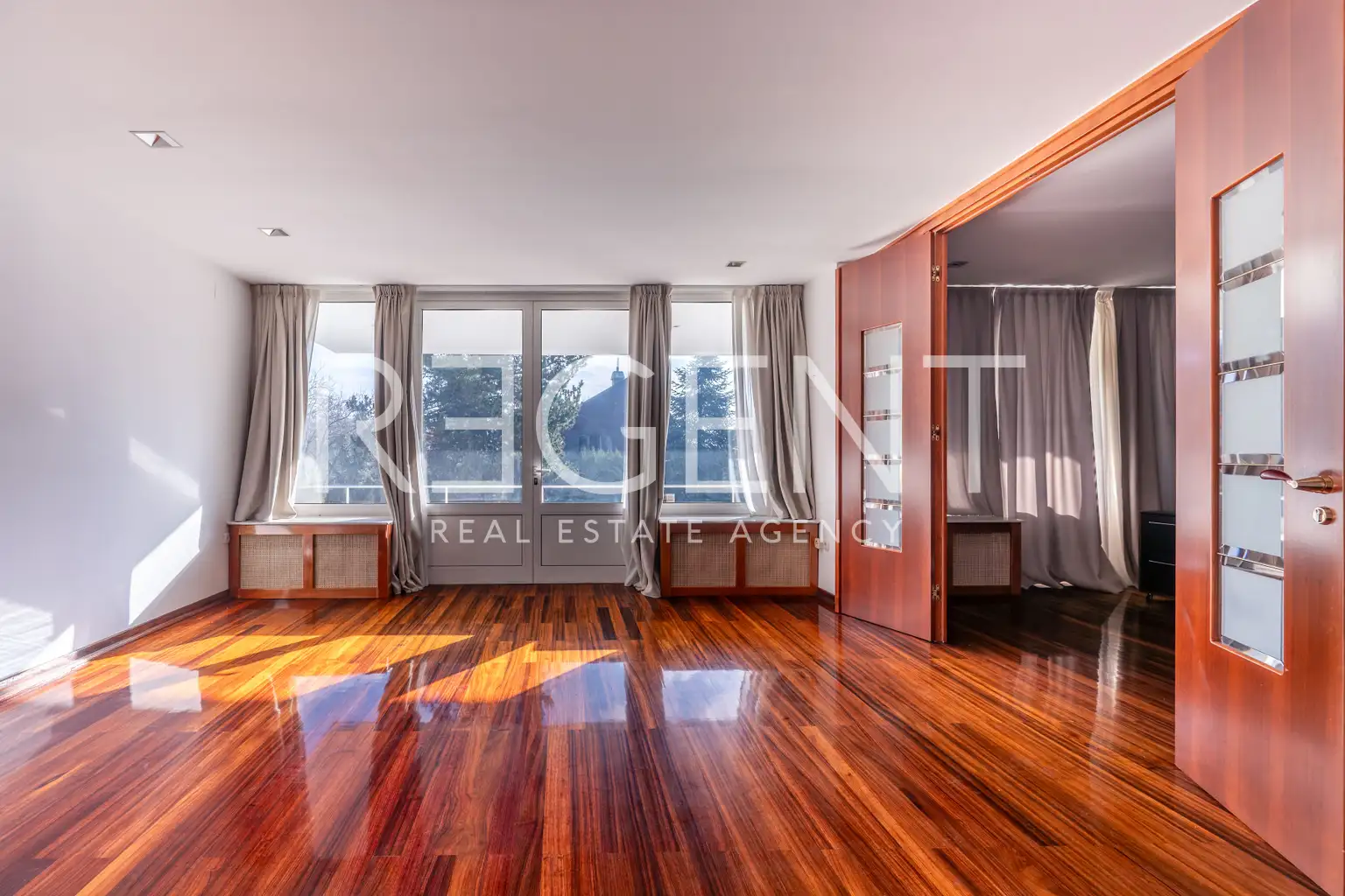 Zagreb, Šestine - Jedinstvena kuća s bazenom i velikim vrtom