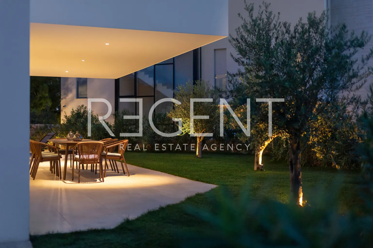 Sukošan – Luxusní moderní vila s bazénem 495 m2