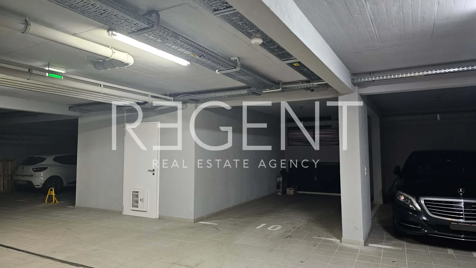 Záhřeb, Trešnjevka - moderní třípokojový penthouse s garážovým stáním 92 m2 novostavba