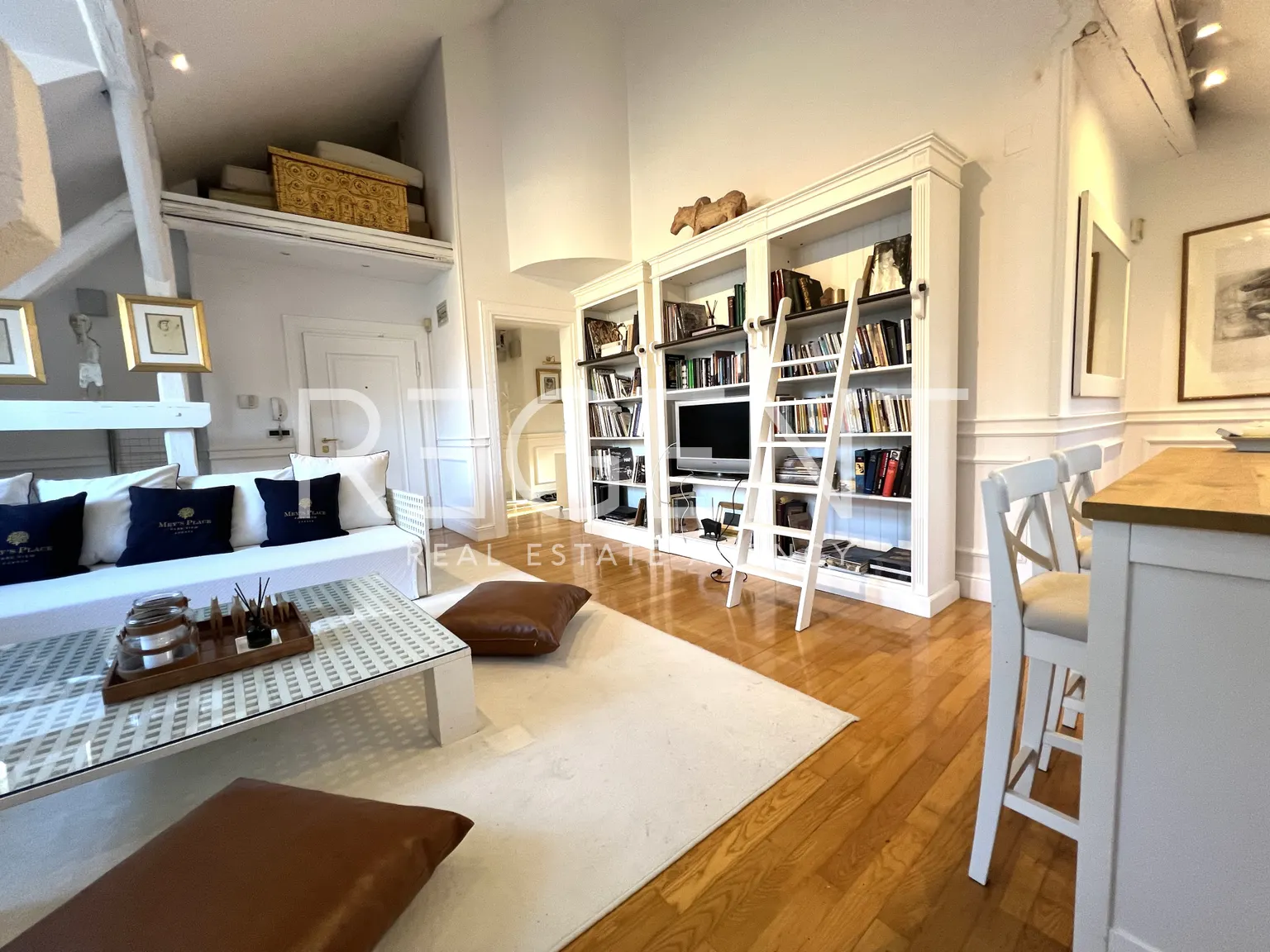 Zagreb, Gornji grad - Trosoban stan 102 m2 najam