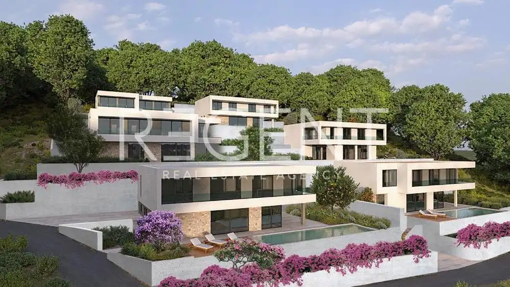 Trogir, Seget - Stavebný pozemok s ideovým projektom 7685 m2