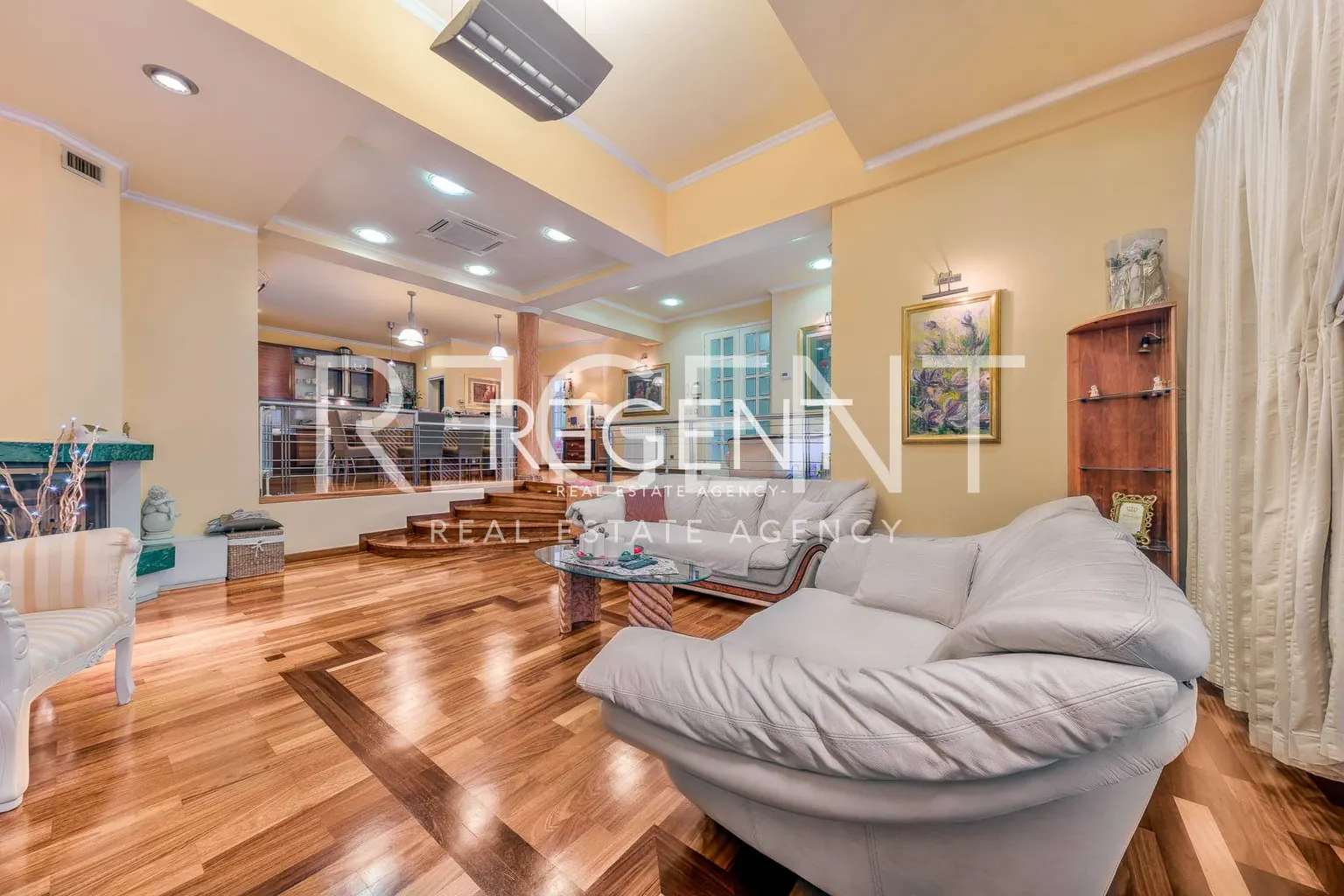 Zagreb, Maksimir – Prekrasna obiteljska vila s bazenom 600 m2