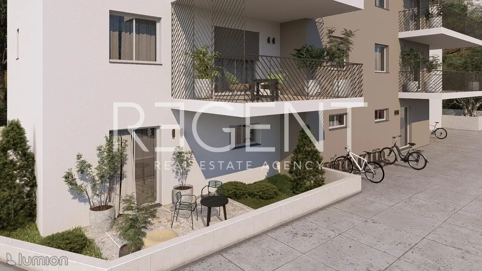 Trogir, Seget Donji - Trosoban stan s vrtom i terasama