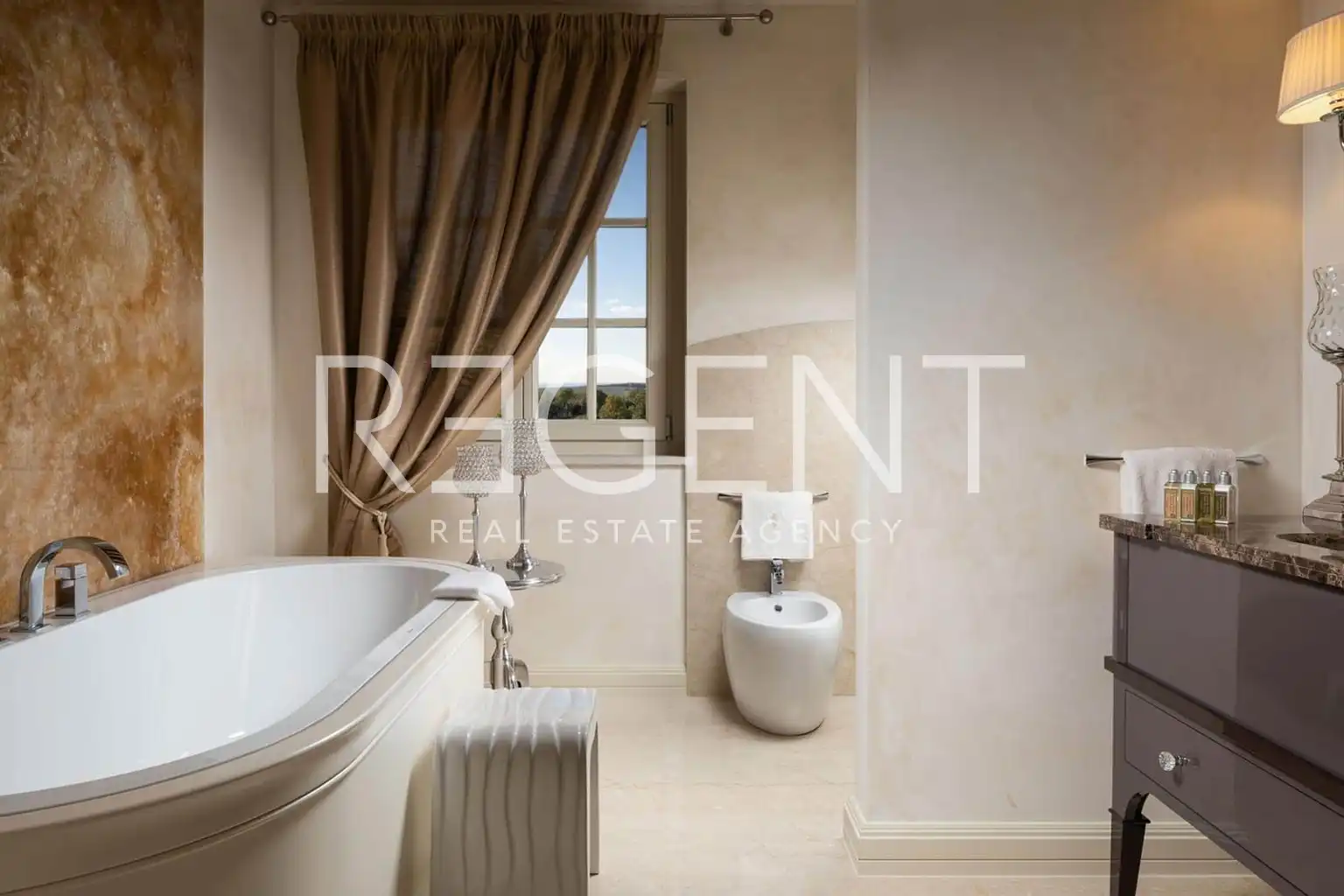 Istra, Vabriga - Raskošna i elegantna vila 302 m2