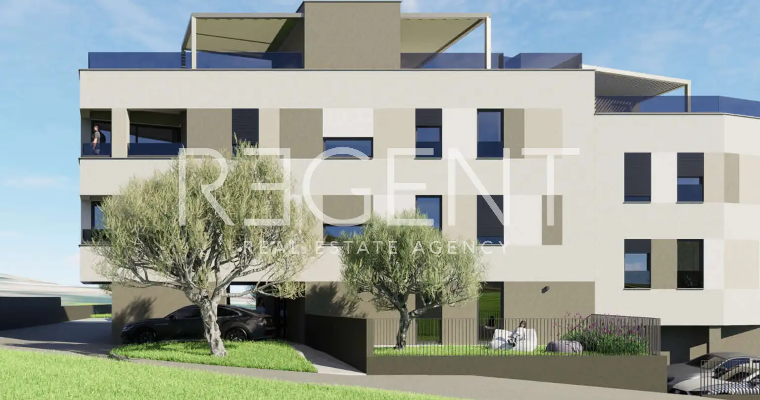 Podstrana, trilocale di 69,21 m² con giardino, terrazza e posto auto