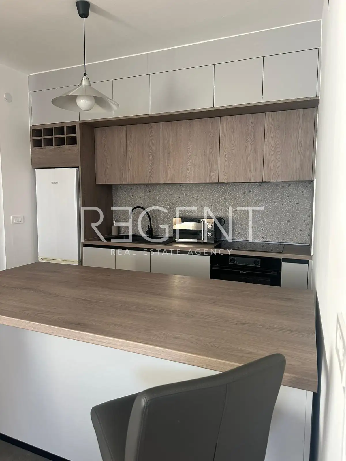 Záhreb, Vrhovec - byt na prenájom s dvorom a garážou