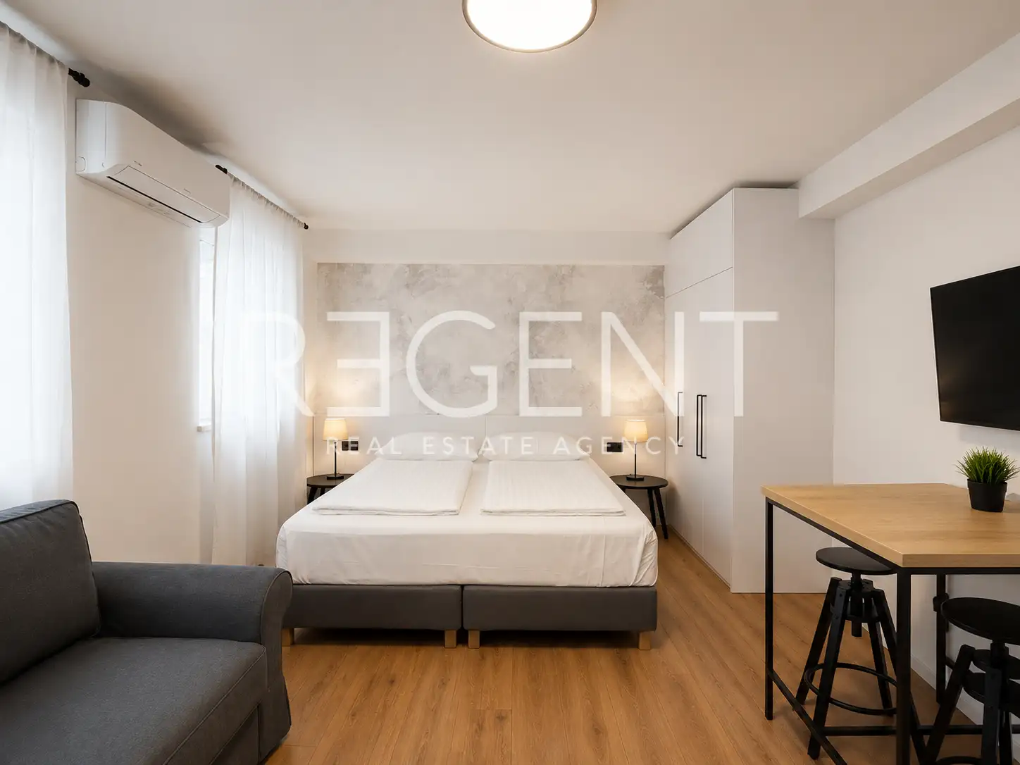 Šibenik, centar – potpuno uređena kuća s 4 apartmana
