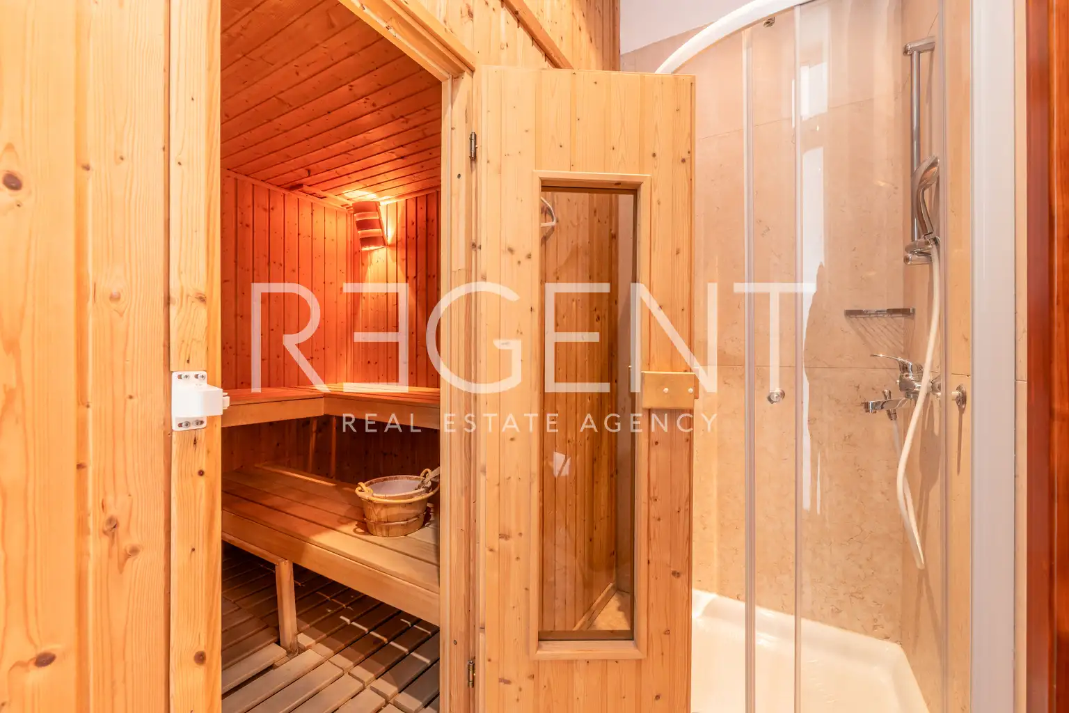 Zagreb, Šestine - Jedinstvena kuća s bazenom i velikim vrtom