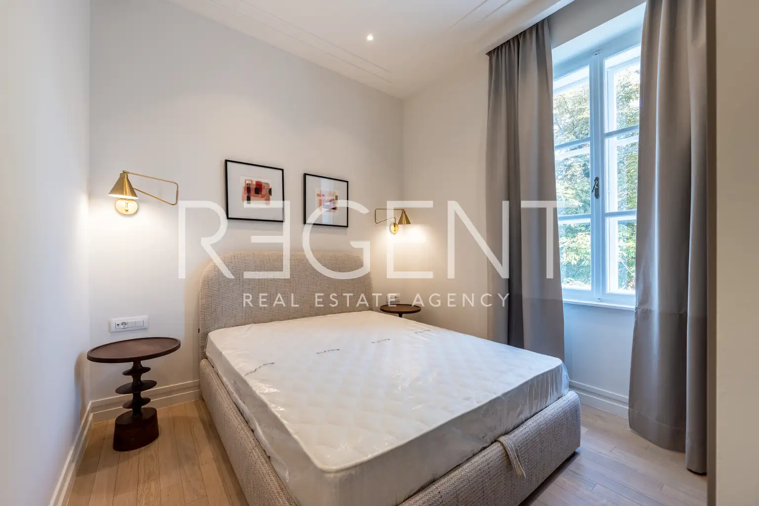 Stan 33 m² za najam — prvi najam, Centar