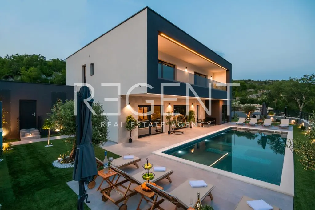 Makarska, Zagvozd - Luxury villa with pool 270 m2