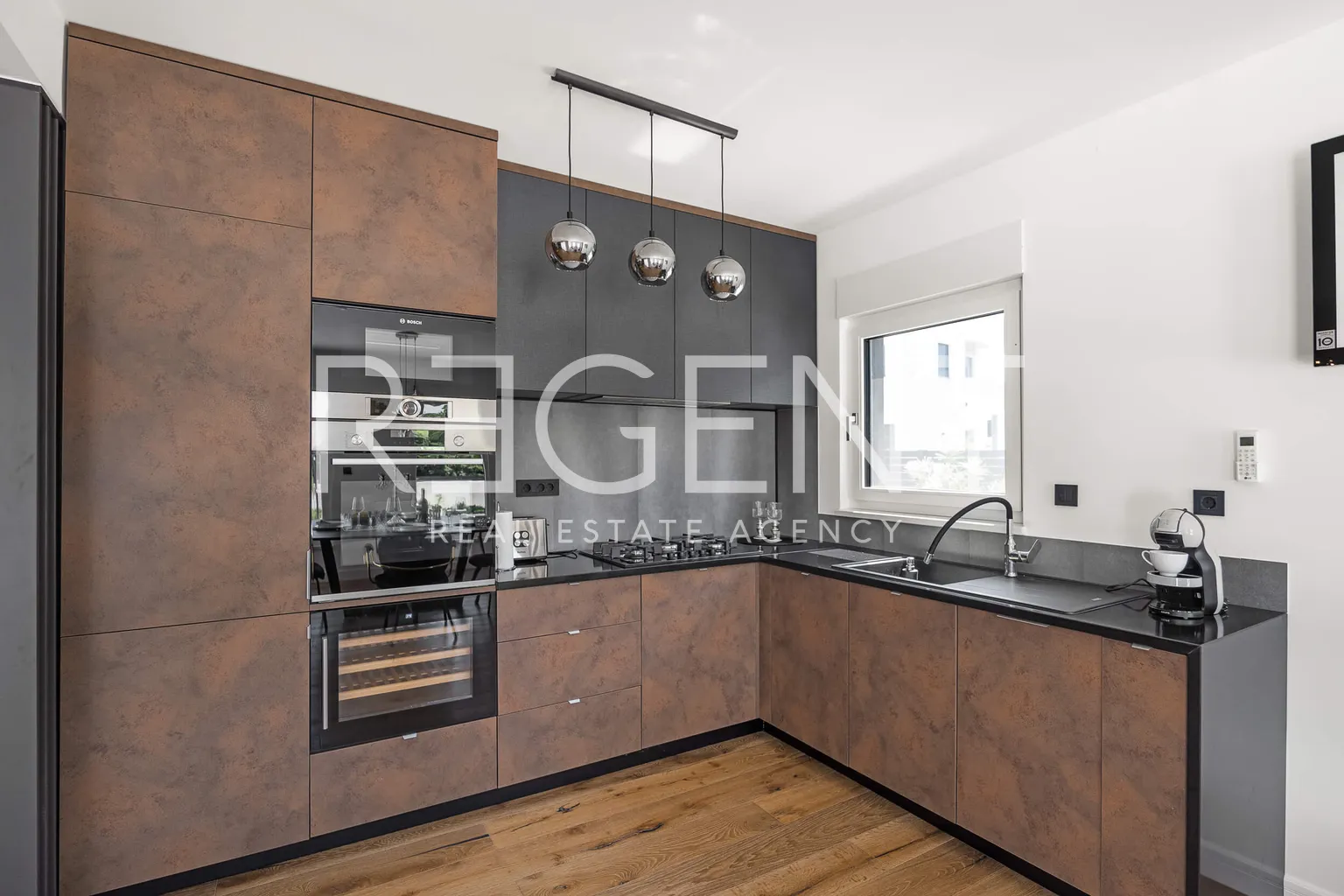 Istra, Krnica – Kuća s bazenom na parceli 780 m2