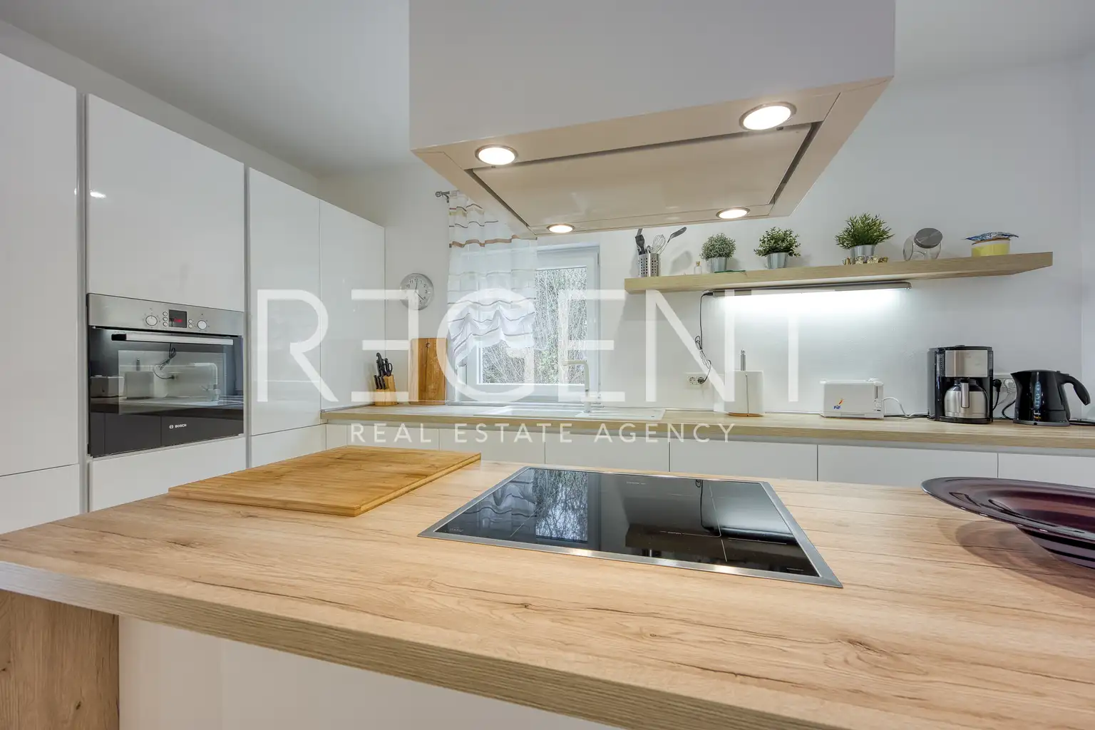 Poreč, Vežnaveri – Maison avec deux appartements