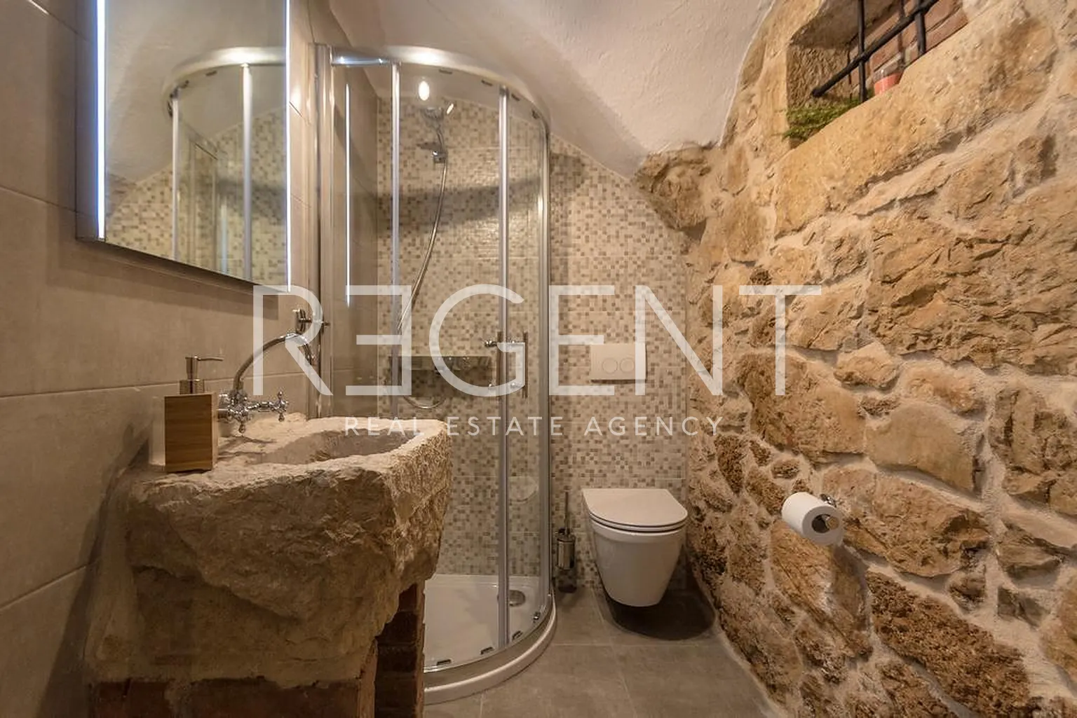 Crikvenica - Bajkovita kamena vila 200 m2