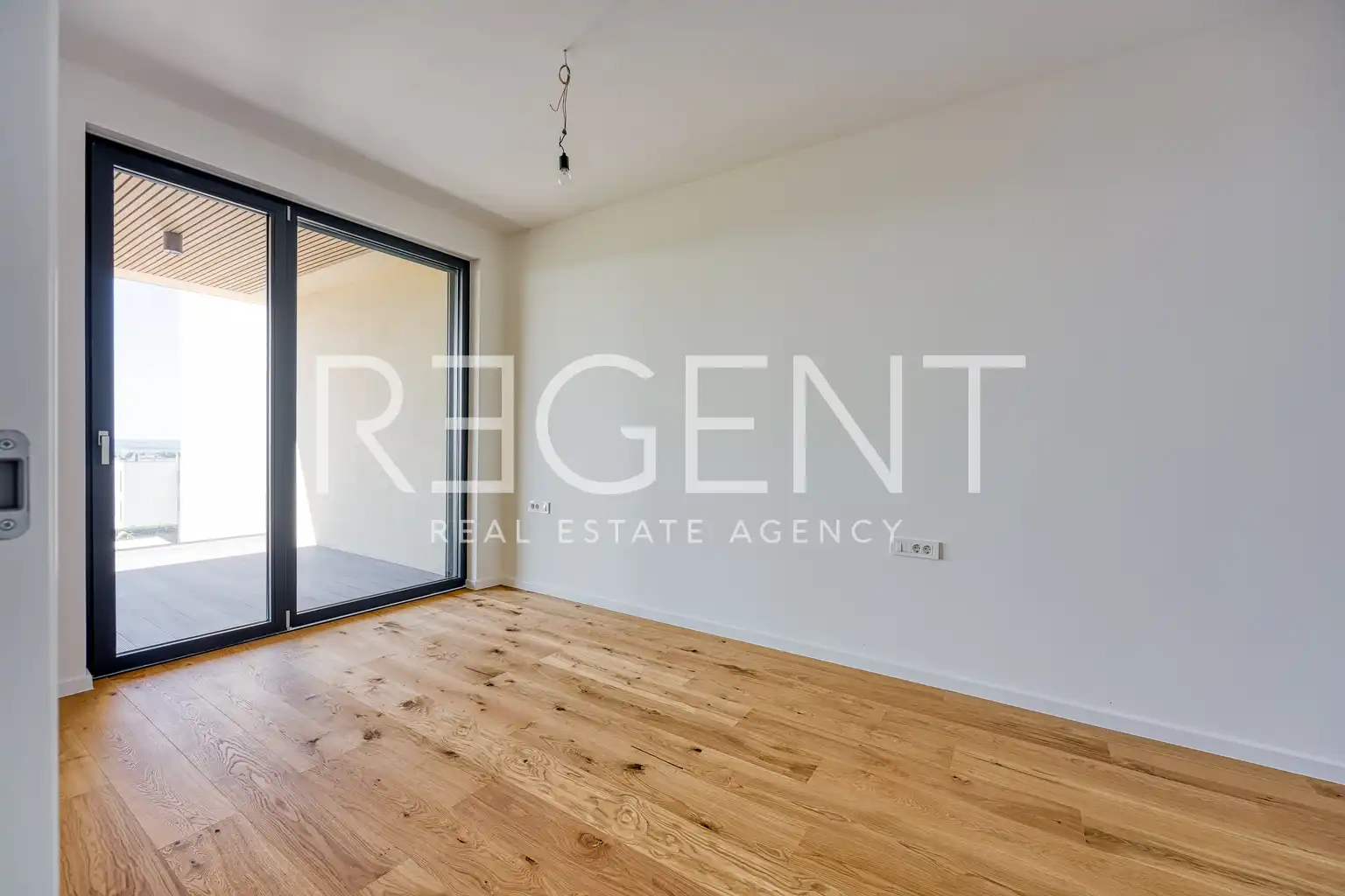 Istrie, Novigrad - Třípokojový apartmán v luxusním rezidenčním komplexu 225 m2