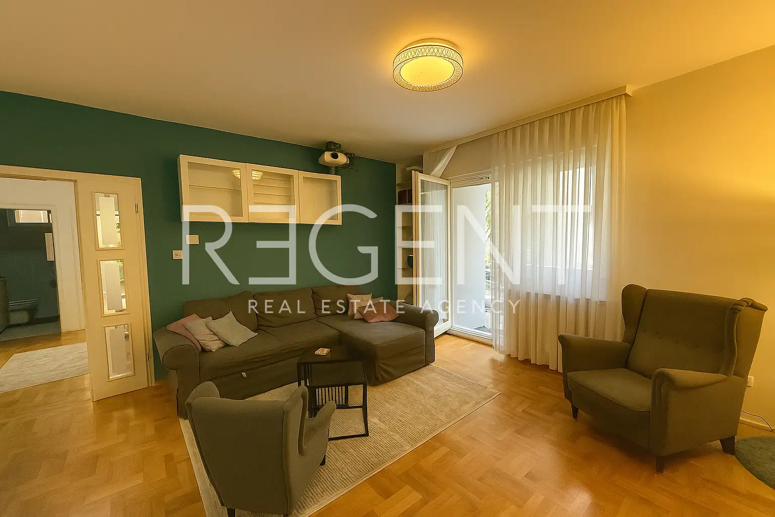 Zagabria, Mlinovi – appartamento trilocale con balcone al piano terra