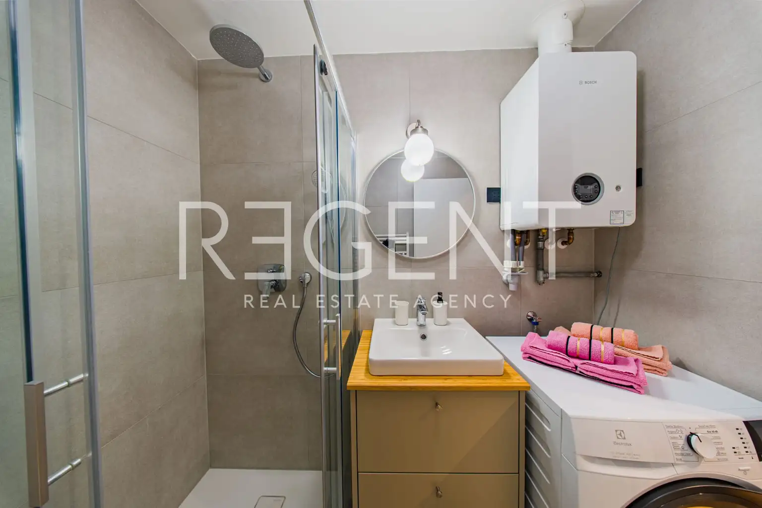 Stan 43 m² za najam, Trešnjevka — namješten, lođa, 2S