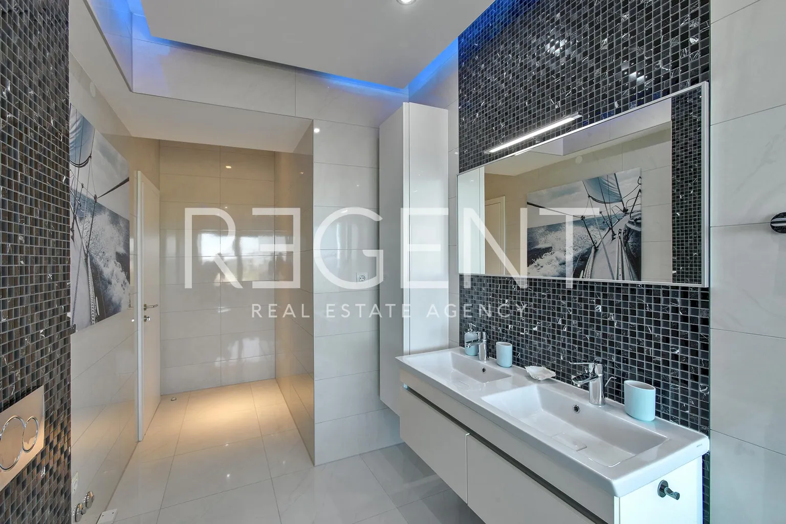 Zadar, Sukošan – Exkluzivní dvoupodlažní vila s bazénem, 170 m²