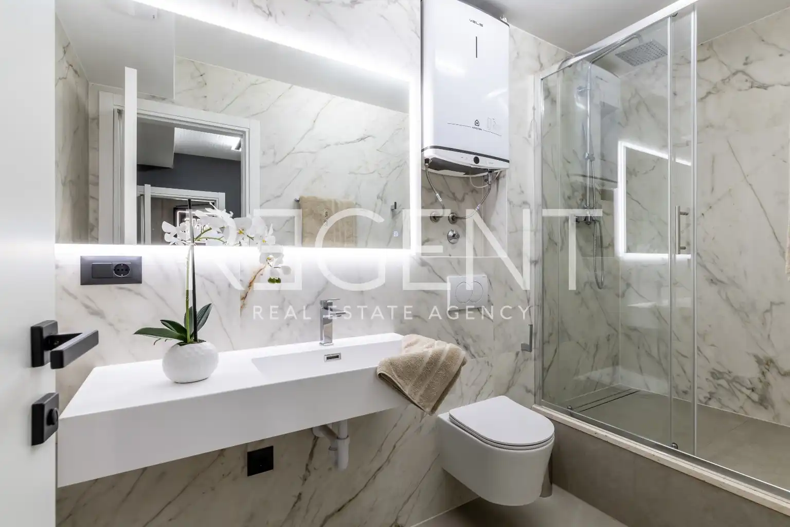 Split, Kaštel Lukšić - Luxusní Penthouse 110 m2 s terasou