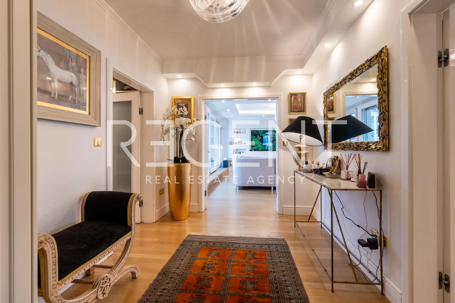 Zagreb, Vrbani III - luxurious penthouse, first row to the lake