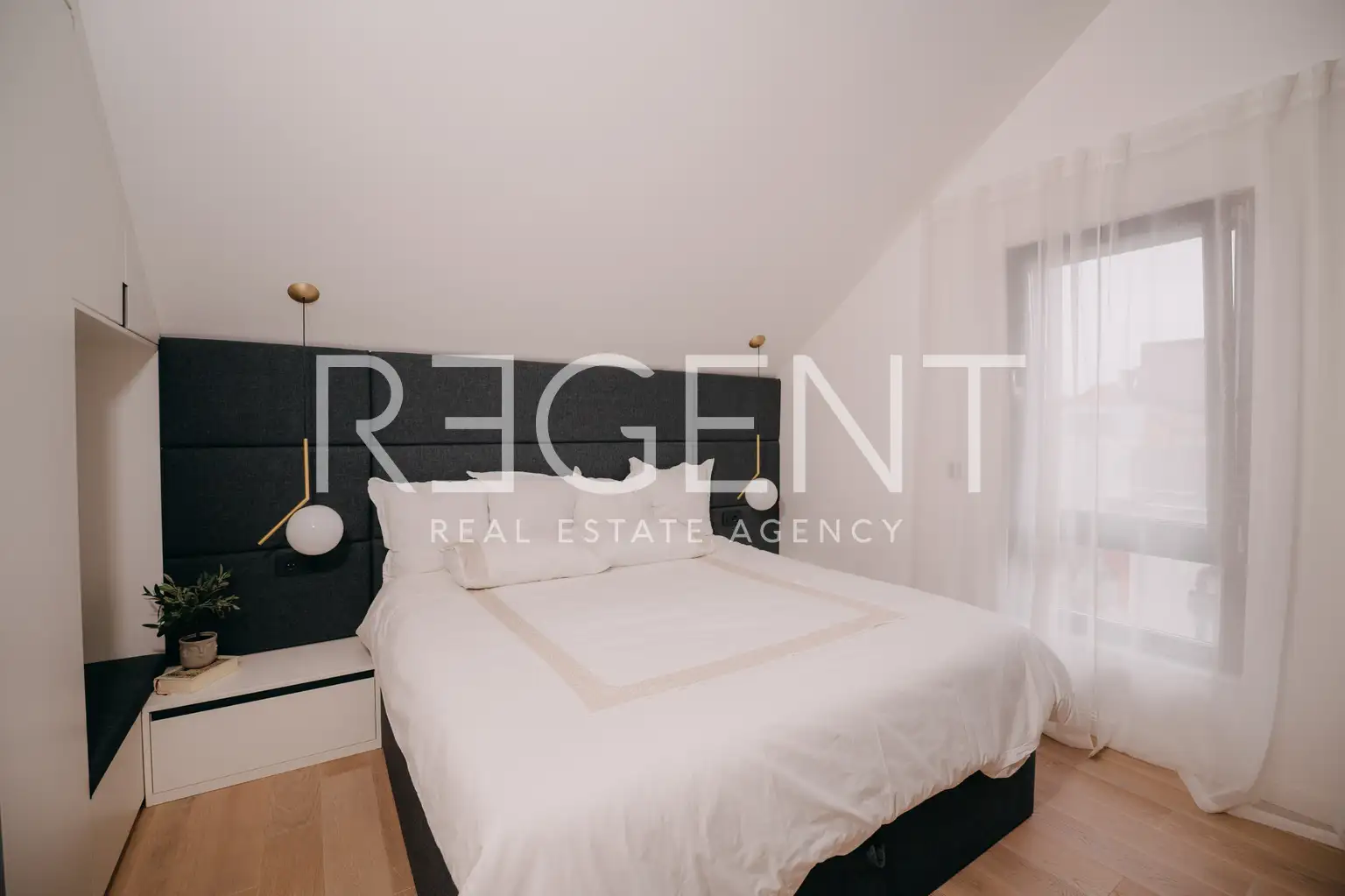 Zagreb, Jarun - penthouse de luxe de quatre pièces