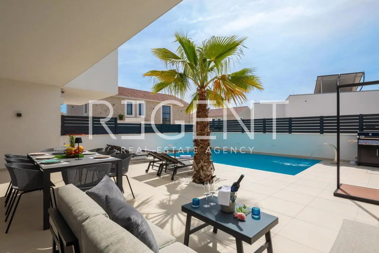 Šibenik, Vodice - Luxusná vila na Jadranskom pobreží