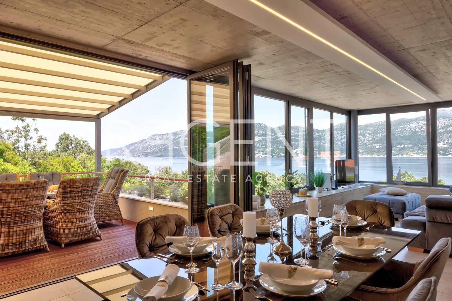 Korčula - Moderne dizajnerske vile s pogledom na more