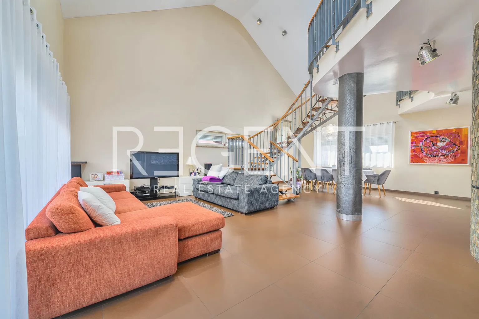 Zagreb, Gornji Bukovac - Prekrasna vila s vrtom, 591 m2