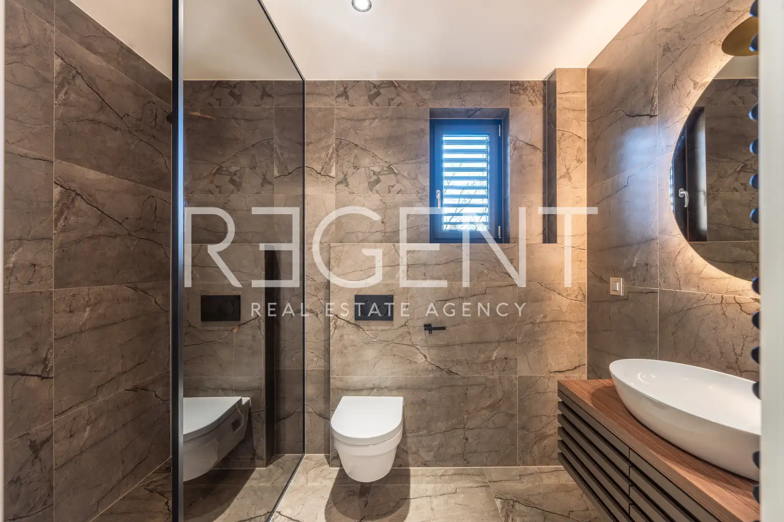 Загреб, Сребрняк – роскошная четырехкомнатная квартира