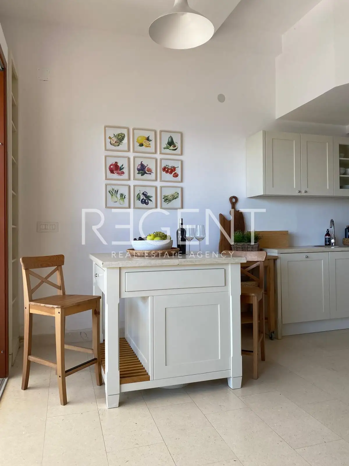 Milna, Brač - Exclusive family villa, first row to the sea