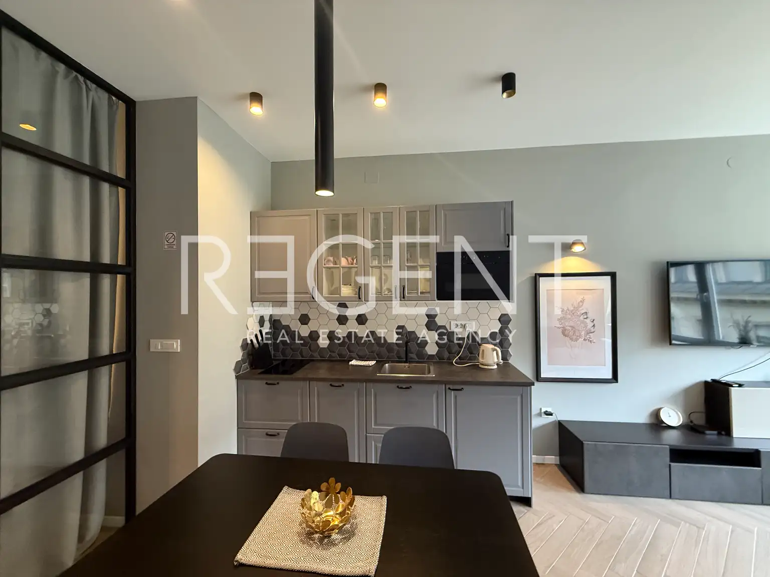 Zagreb, Centar – Moderno uređen stan za najam u srcu grada