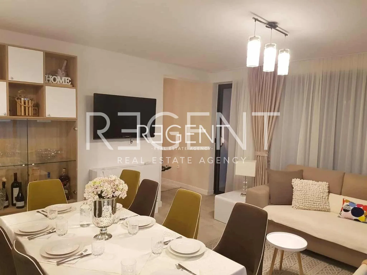 Split, Podstrana – Urbana vila s panoramskim pogledom
