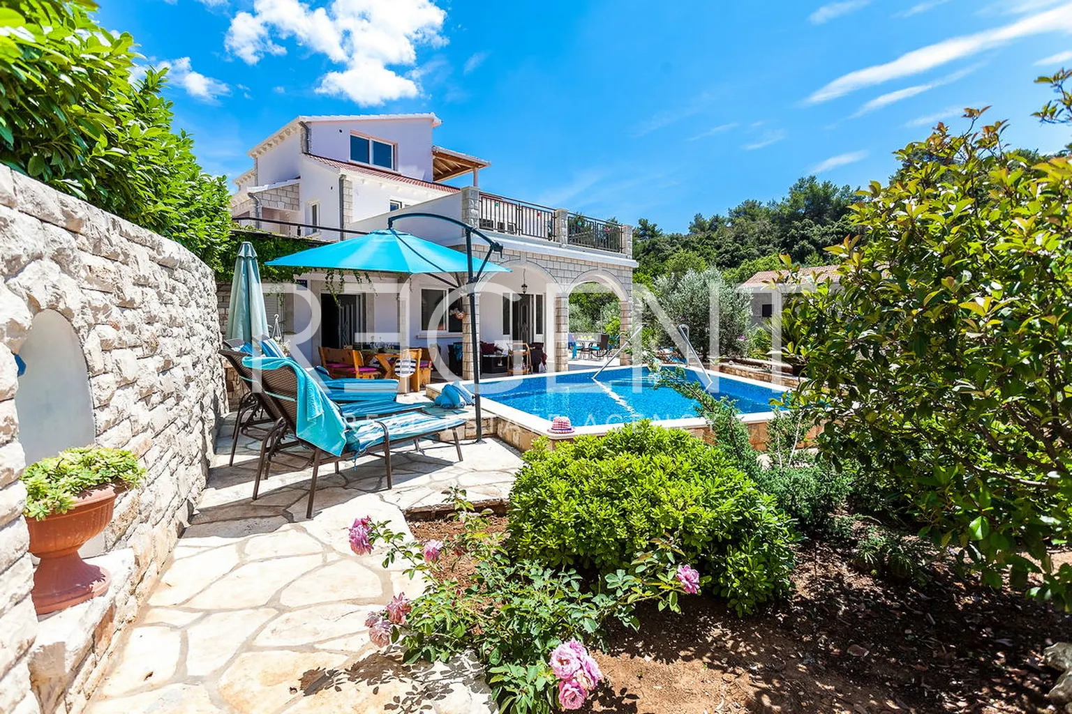 Ostrov Korčula – Okouzlující vila v zátoce s bazénem 460 m2