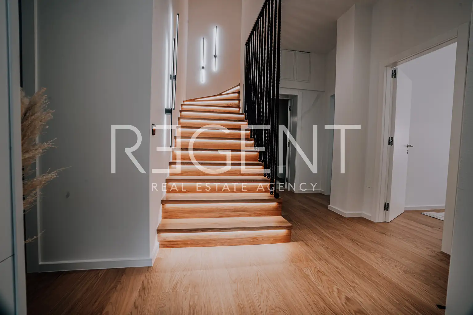 Záhřeb, Remete – Luxusní dvoupatrový byt k pronájmu