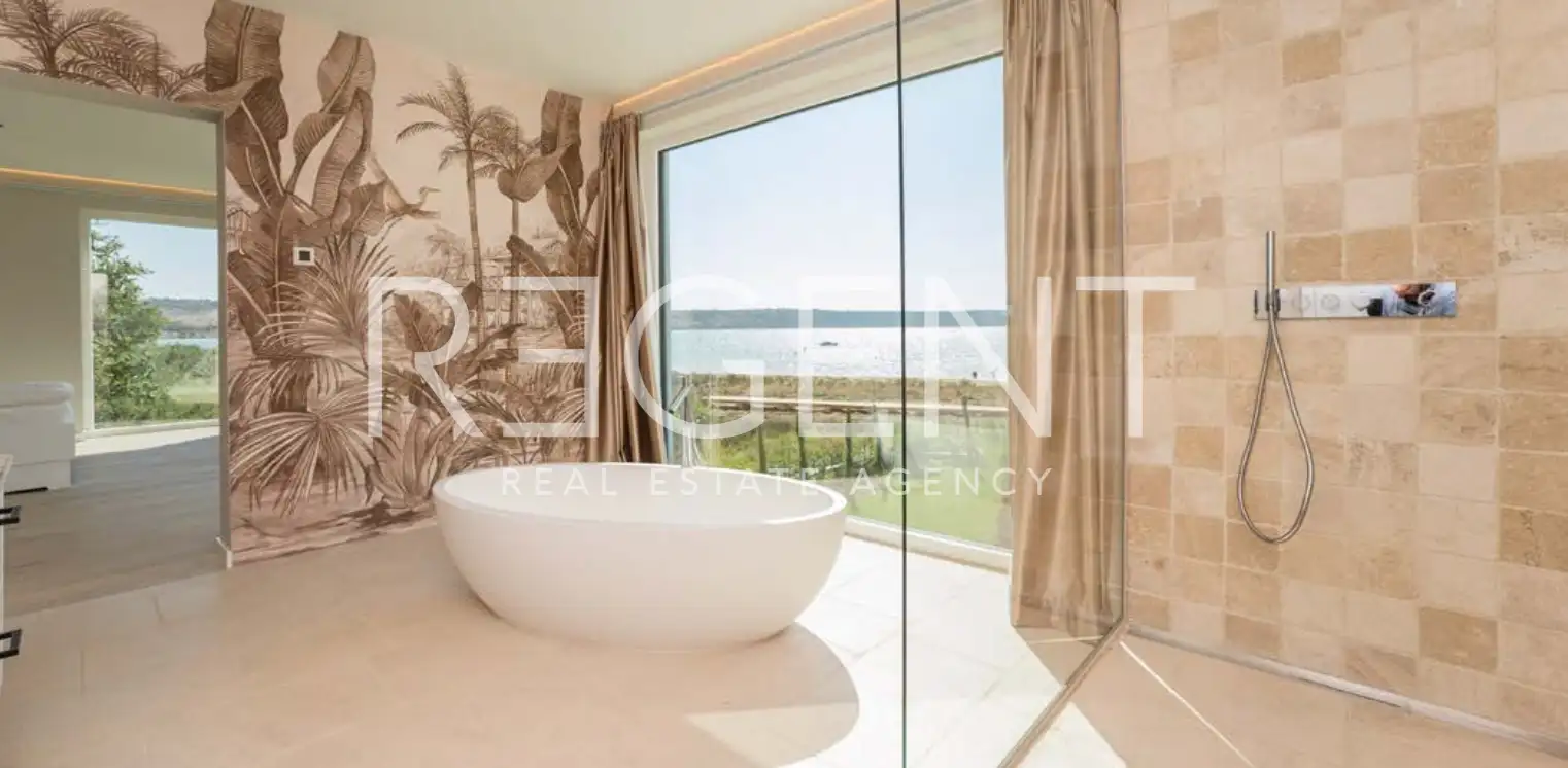 Zadar, Ljubač - Luxurious villa on the first row to the sea with a pool
