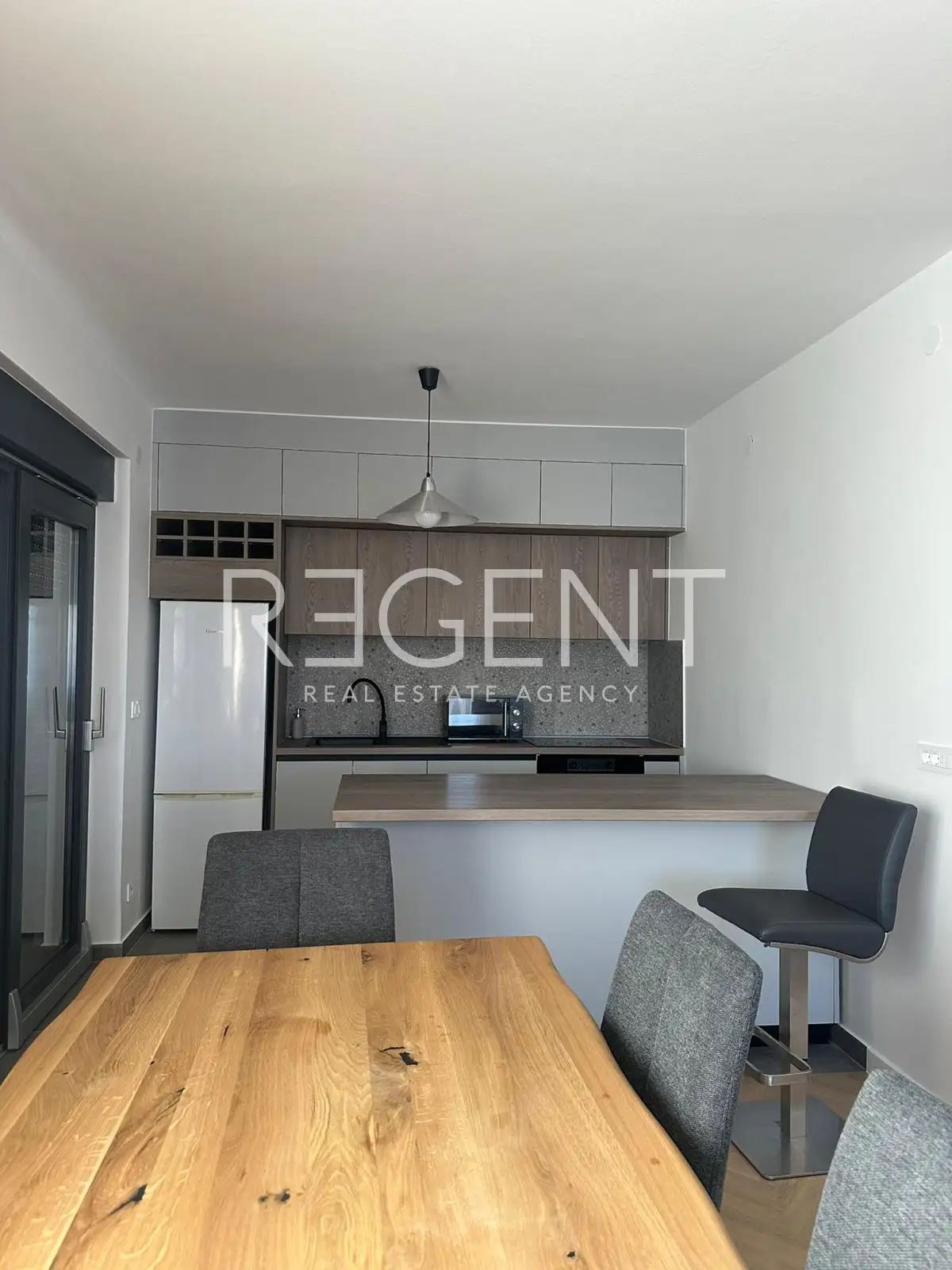 Záhreb, Vrhovec - byt na prenájom s dvorom a garážou