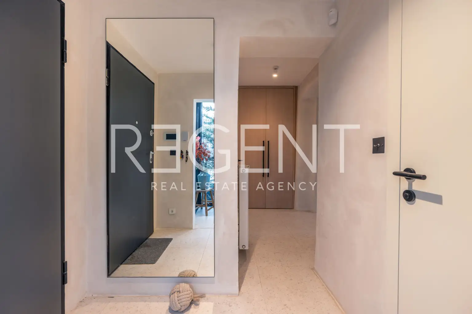 Zagreb, Vinogradska – Dizajnerski dvoetažni stan s vrtom i terasom