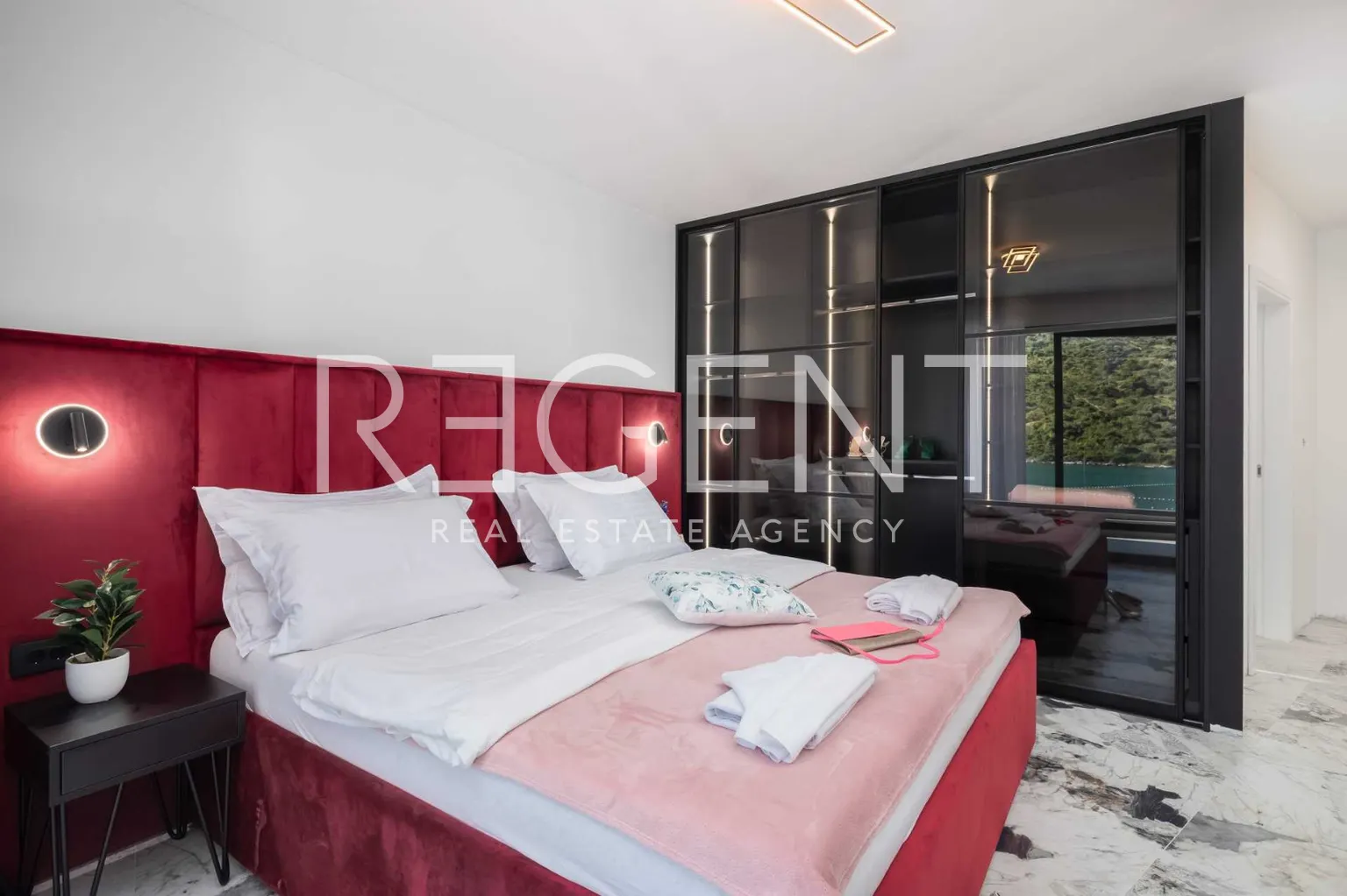 Rogoznica – Luxusní vila 200 m2 u moře