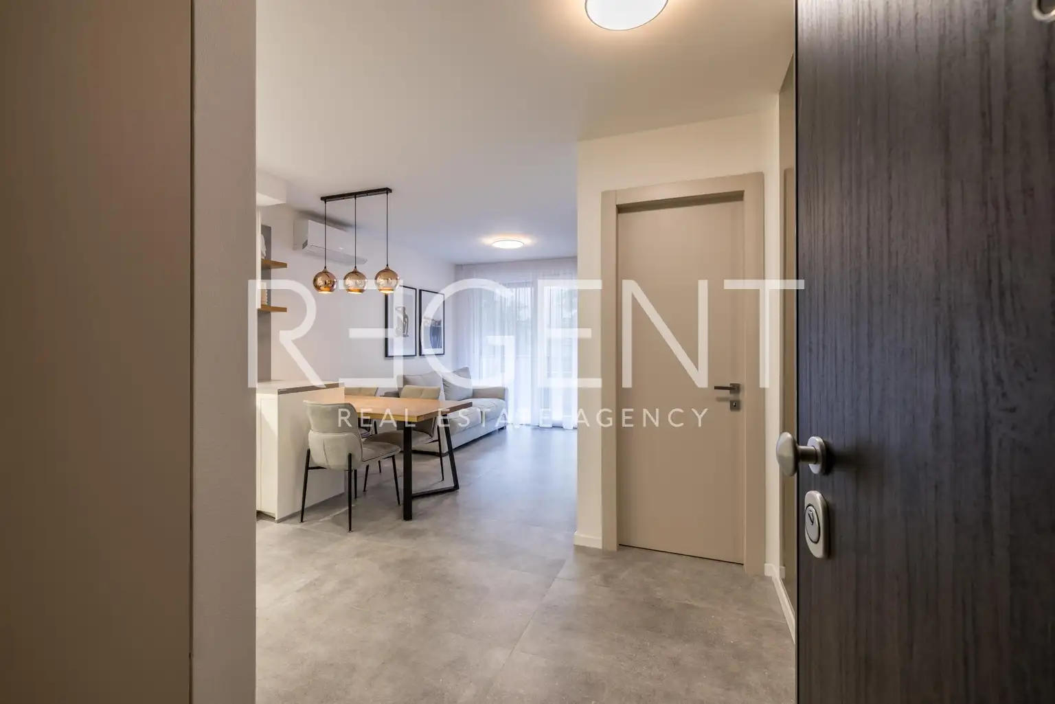 Split, Pazigrad - Jednosoban stan sa loggiom i garažom