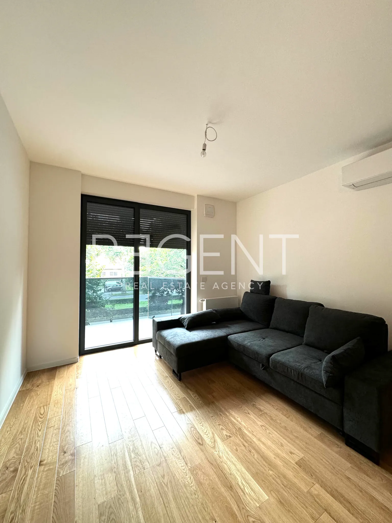 Zagreb, Heinzelova - Moderan dvosoban stan 45 m2