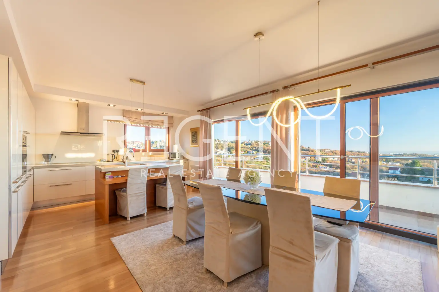 Zagreb, Sestine - Exklusives Penthouse in einer Stadtvilla, 123m2 zur Miete