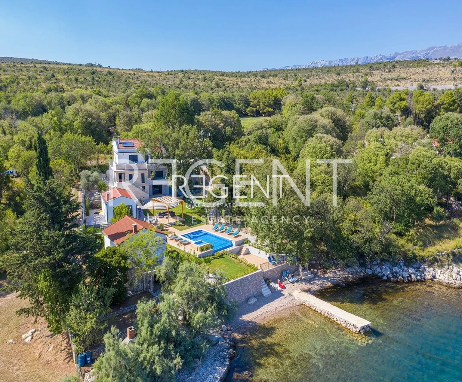 Zadar, Posedarje - Vila první řada u moře 300 m2